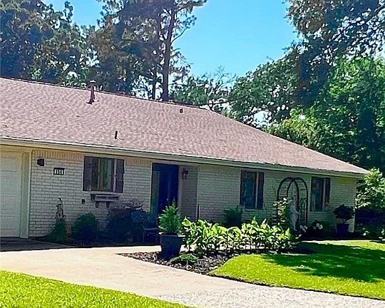 2nd image of 256 Golfview Dr