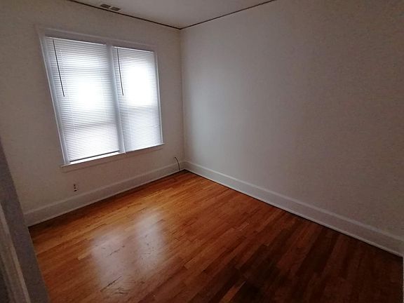 4th image of 3503 Bedford St #2