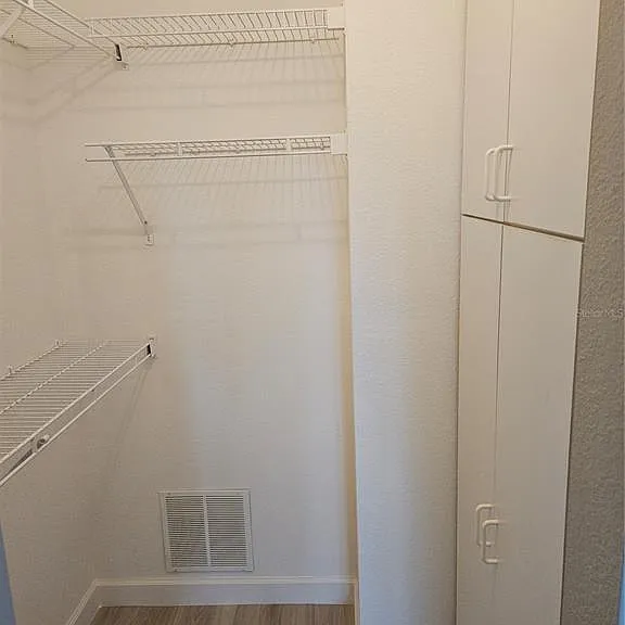 El Camino Ct — Photo 8