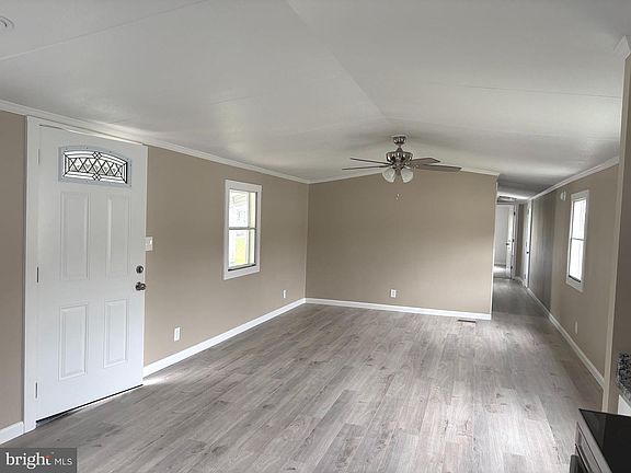 4th image of 806 Leswood Ct