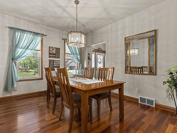 4th image of 477 Dalton Rd