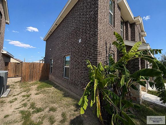 3rd image of 311 S Paseo Del Rey St