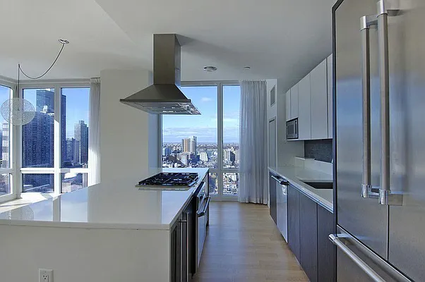 Rented by Keller Williams NYC | media 10