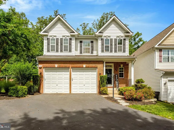 3429 Eagle Ridge Dr, Woodbridge, VA 22191
