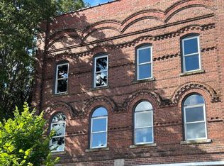 183 W Main West St #201, Washington, NC 27889