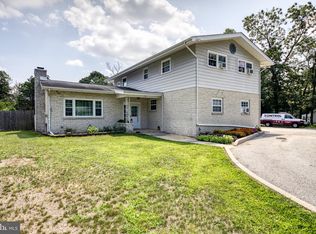 1167 Rae Dr, Vineland, NJ 08360