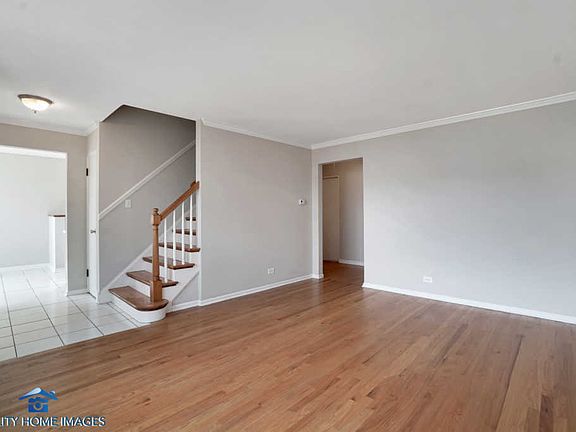 3rd image of 10912 S Komensky Ave