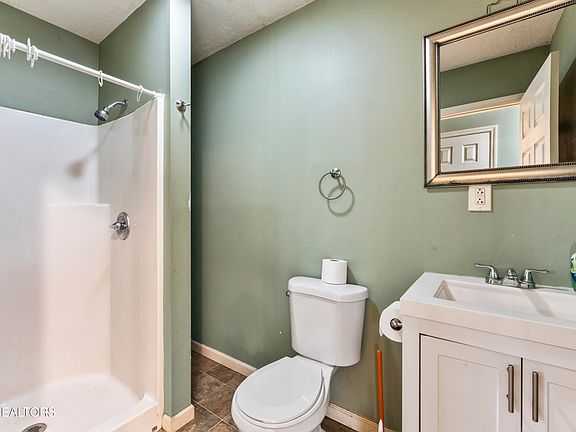 4th image of 965 Malone Rd