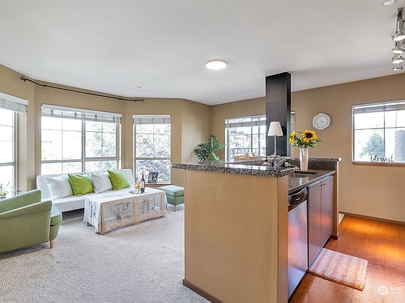5th image of 1125 E Olive Street #411