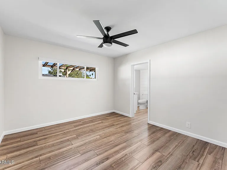 8302 E Windsor Ave — Photo 25