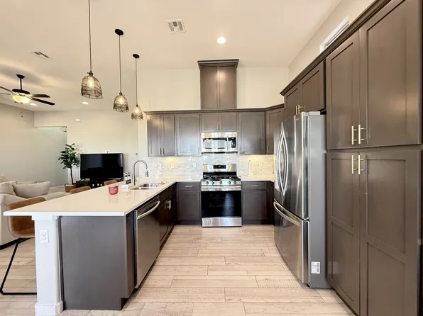 7467 Smugglers Gulch Ct, El Paso, TX 79911