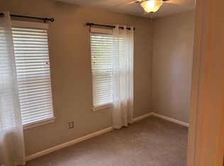 698 W Middle St, Chelsea, MI 48118