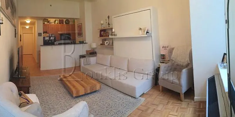 Rented by Bouklis Group | media 9