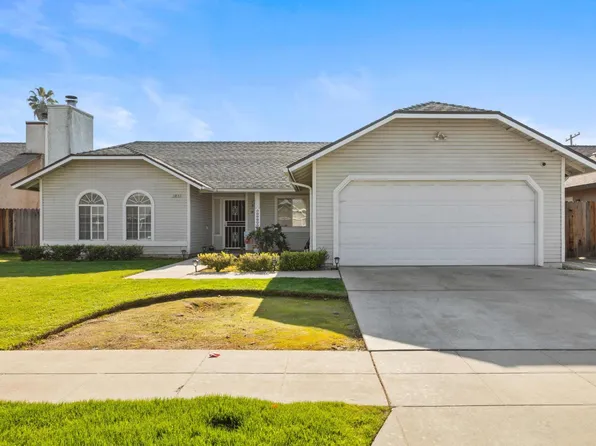 1049 W Minarets Ave, Fresno, CA 93650