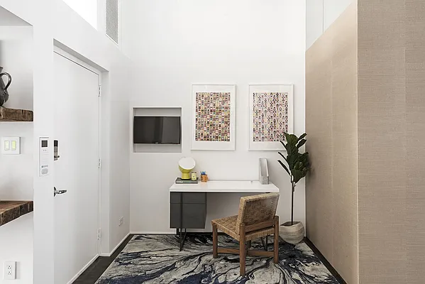 Sold by Compass | media 23