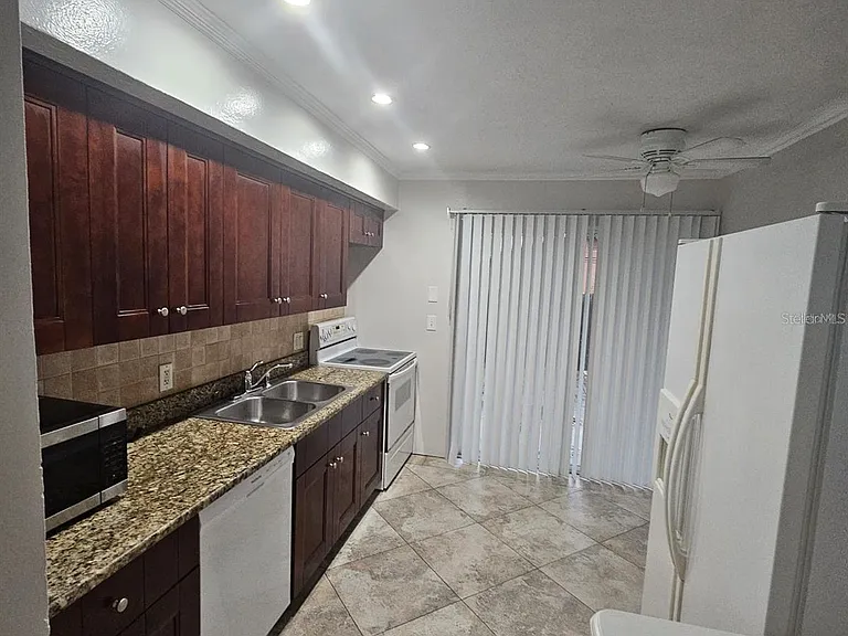 5103 34th St W — Photo 3