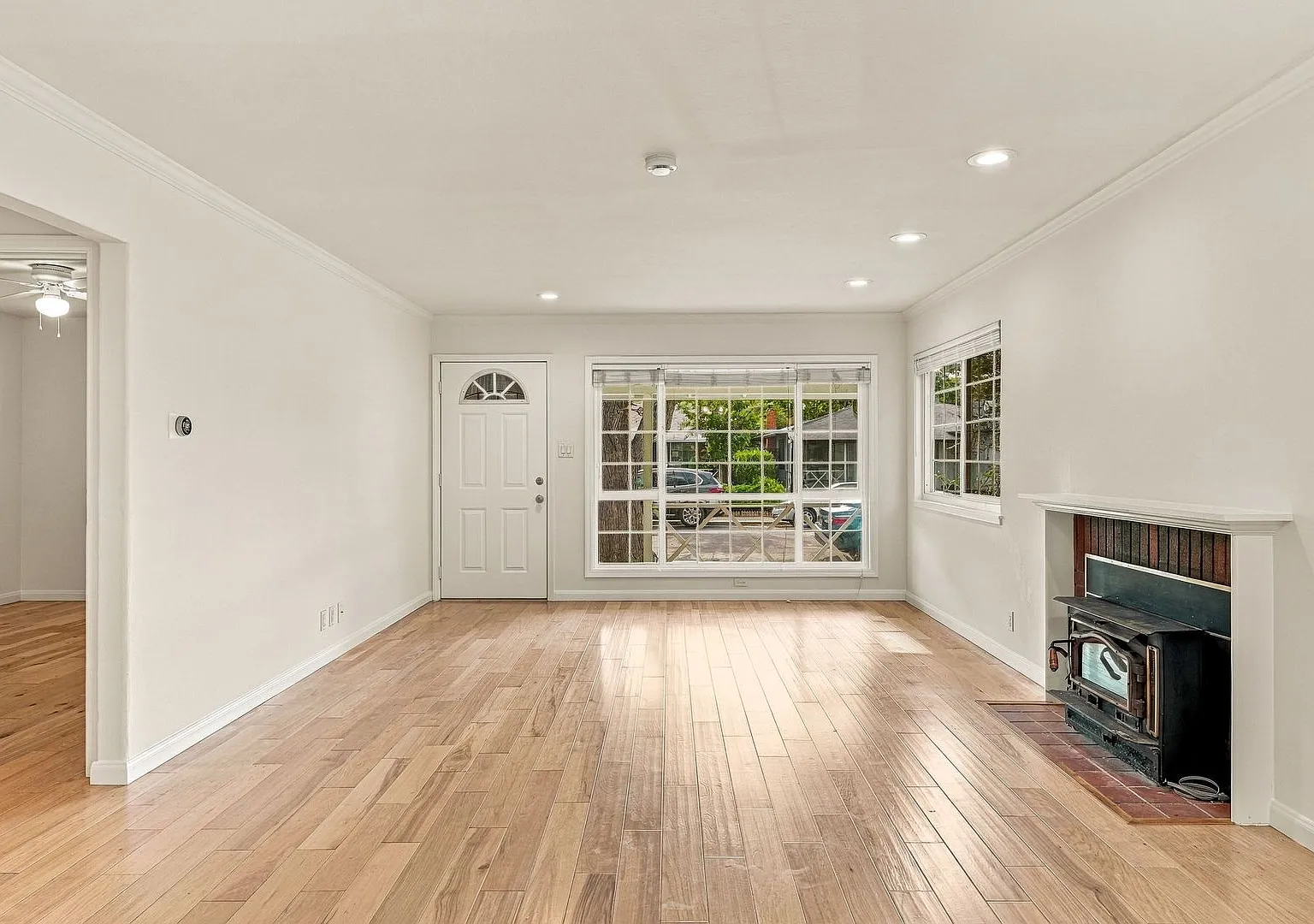Updated Kitchen & Classic charm in Santa Clara — Photo 3