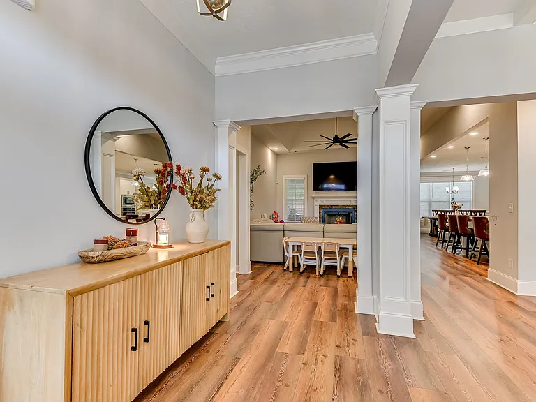 1213 Elbron Dr — Photo 8