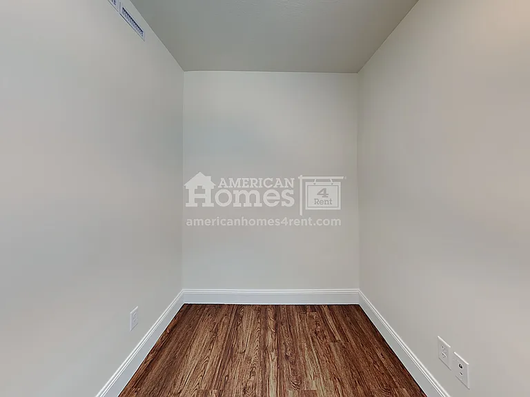 2625 W 3290 S — Photo 22