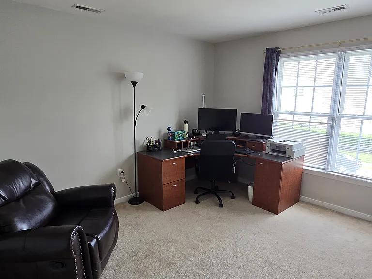 4804 Coachmans Landing Ct — Photo 38