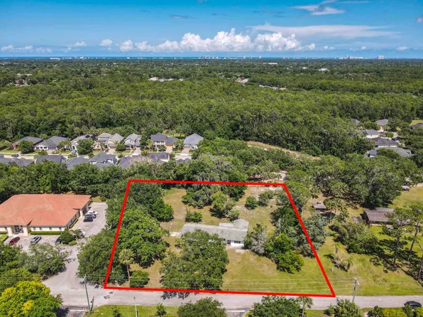 10 Mirror Lake Dr, Ormond Beach, FL 32174