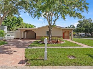 2901 W Paxton Ave, Tampa, FL 33611