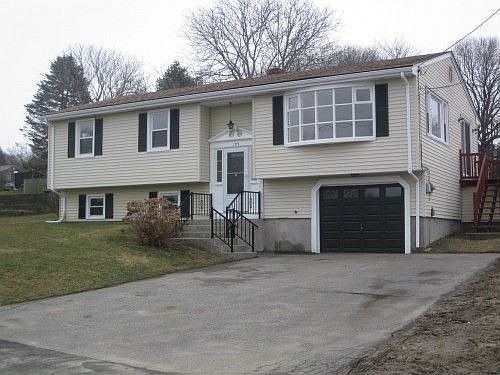 2nd image of 195 Kearns Ave