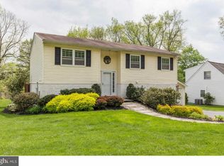8 Glenview Ln, Downingtown, PA