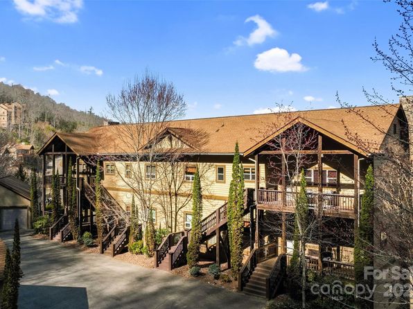 295 Sawgrass Dr #3, Whittier, NC 28789
