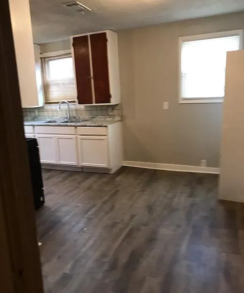 6243 Beechwood Dr — Photo 5