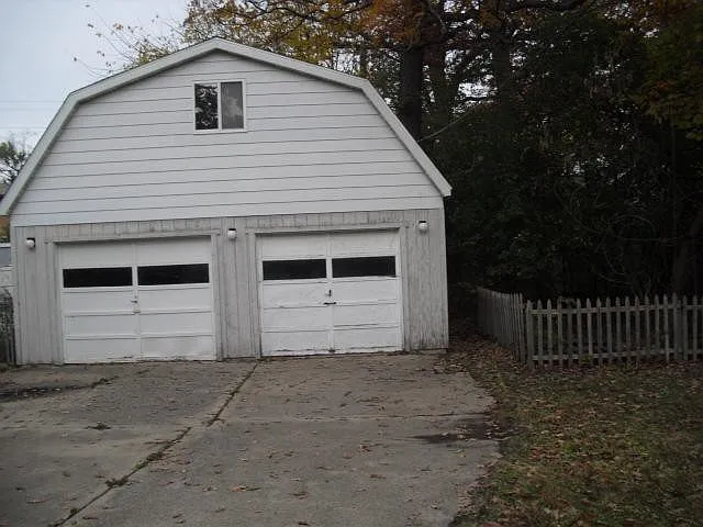 808 Pauline Blvd — Photo 16