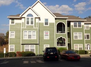 962 Stewarts Creek Dr APT 11, Fayetteville, NC 28314