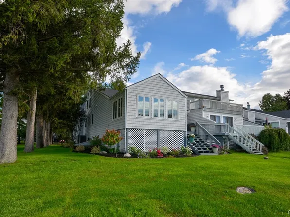 46725 Tennis Island Rd, Wellesley Island, NY 13640