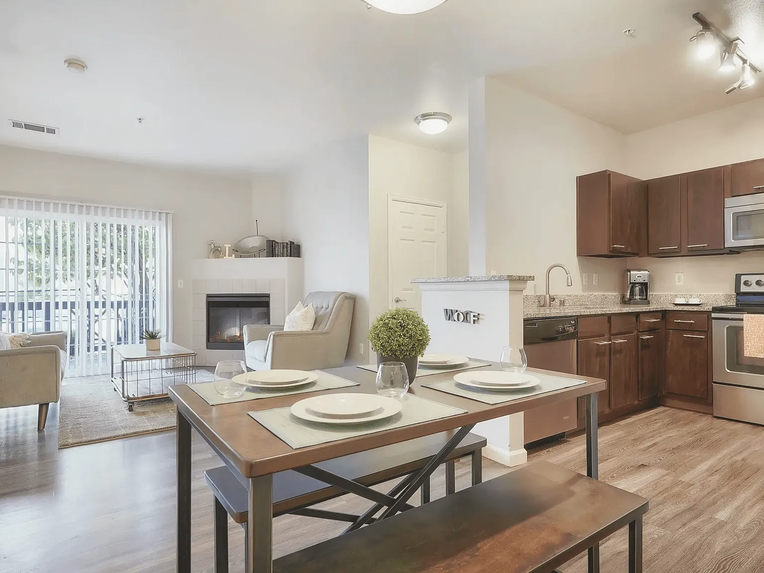Lowry North Apartment Homes — Photo 4
