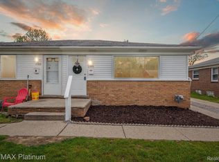 2395 Stieber St, Westland, MI 48186