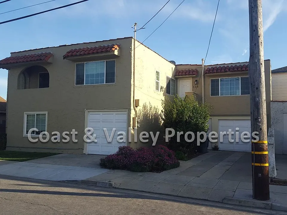 137-139 W San Luis St