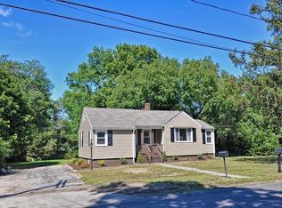 1036 Middleboro Ave, Taunton, MA 02780