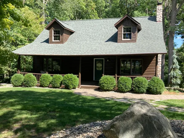 8761 108th St SE, Middleville, MI 49333