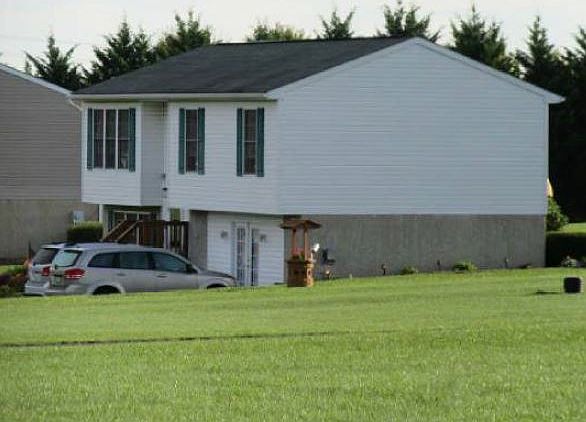 2nd image of 14197 Crossroads Ave