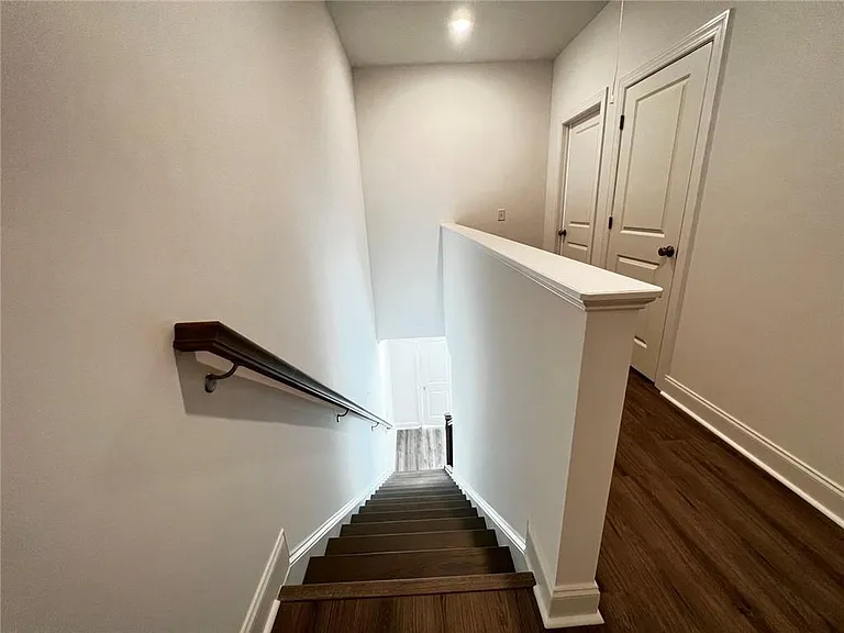 235 Sims Park Pl — Photo 11