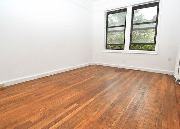5th image of 504 Grand St APT E61