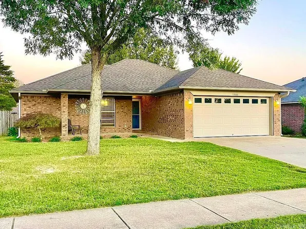 2300 Linda Dr, Conway, AR 72032