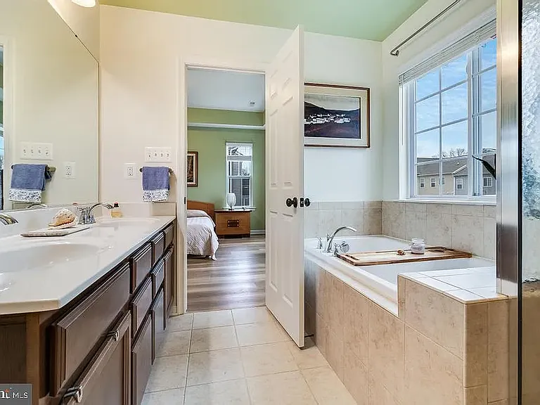 23380 Marview Ct — Photo 19
