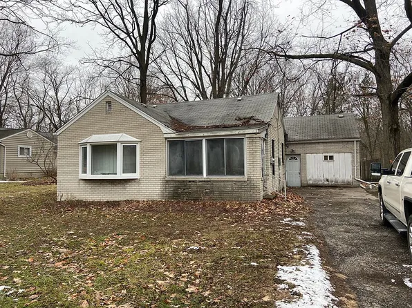 21510 McClung Ave, Southfield, MI 48075