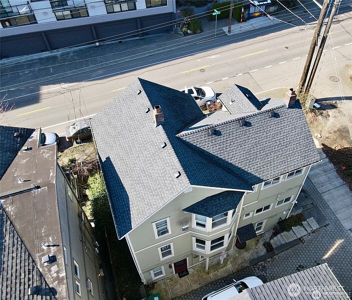 3rd image of 1522 Taylor Avenue N