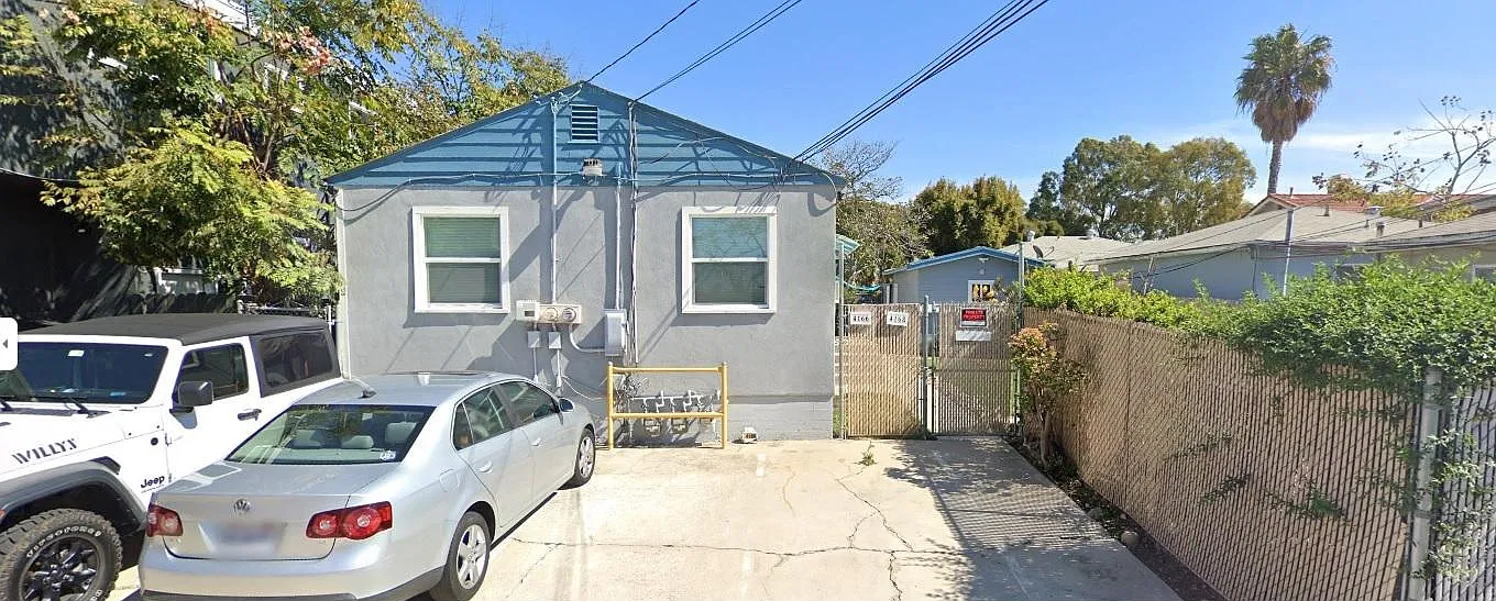 2 bed, 600 sqft, $2,300 — Photo 1