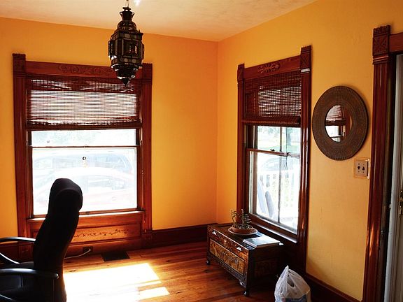 4th image of 13 Franklin St