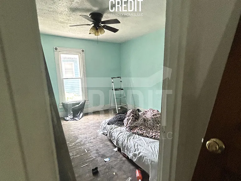 4 W Delmar Ave — Photo 9