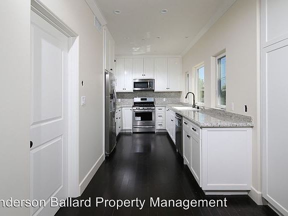 3rd image of 2625 Hermosa Ave