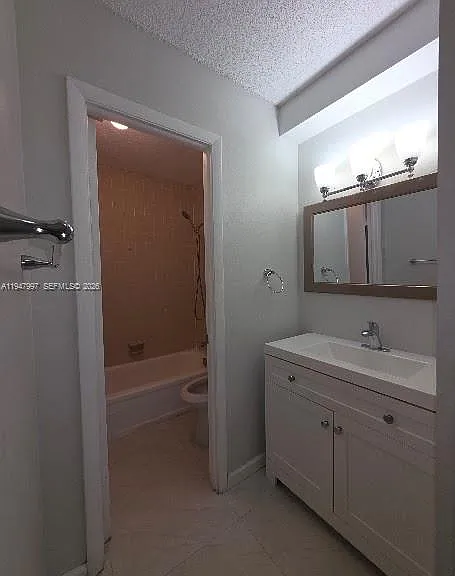 810 SW 129th Pl #206 — Photo 12